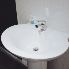 Henry'S Hotel And Gastropub Бангкок ванная фото 2