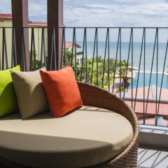 Отель Dusit Princess Moonrise Beach Resort балкон