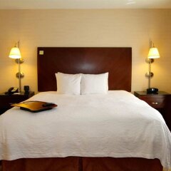 Отель Hampton Inn & Suites Tacoma-Mall США, Такома - отзывы, цены и фото номеров - забронировать отель Hampton Inn & Suites Tacoma-Mall онлайн комната для гостей фото 2