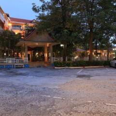 Отель Blue Garden Resort Pattaya Таиланд, Паттайя - отзывы, цены и фото номеров - забронировать отель Blue Garden Resort Pattaya онлайн парковка