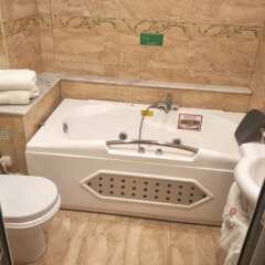 Hotel Emir in Algiers, Algeria from 57$, photos, reviews - zenhotels.com bathroom