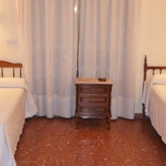 Отель Hostal Victoria Убеда комната для гостей фото 5