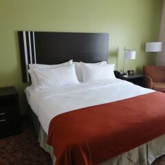 Отель Holiday Inn Express Kenedy Кенеди удобства в номере фото 2