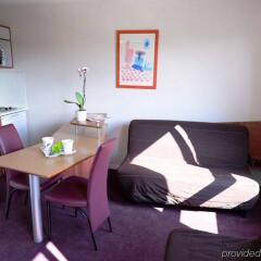 Отель Residhotel Lyon Part Dieu комната для гостей