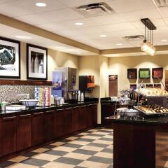 Отель Hampton Inn Frederick питание фото 3