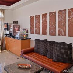 Отель Americas Best Value Inn - Los Angeles/Hollywood США, Лос-Анджелес - отзывы, цены и фото номеров - забронировать отель Americas Best Value Inn - Los Angeles/Hollywood онлайн питание фото 3