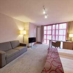 Отель GHOTEL hotel & living München-City Германия, Мюнхен - 9 отзывов об отеле, цены и фото номеров - забронировать отель GHOTEL hotel & living München-City онлайн комната для гостей фото 3