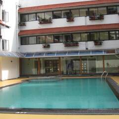 Hotel La Paz Gardens бассейн