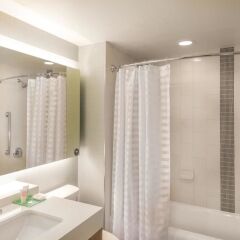 Отель Hyatt Place Washington DC/National Mall США, Вашингтон - отзывы, цены и фото номеров - забронировать отель Hyatt Place Washington DC/National Mall онлайн ванная фото 2