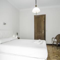 Отель SanSebastianForYou Cathedral Apartment Испания, Сан-Себастьян - отзывы, цены и фото номеров - забронировать отель SanSebastianForYou Cathedral Apartment онлайн комната для гостей фото 4