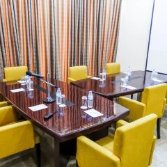 Отель Swiss International Mabisel Port Harcourt Нигерия, Порт-Харкорт - отзывы, цены и фото номеров - забронировать отель Swiss International Mabisel Port Harcourt онлайн гостиничный бар