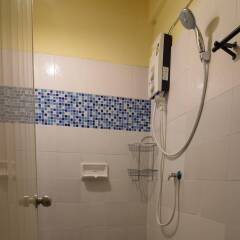 Отель Cube Hostel Krabi Таиланд, Краби - отзывы, цены и фото номеров - забронировать отель Cube Hostel Krabi онлайн ванная