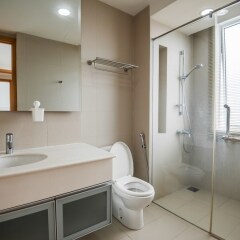 Отель KL Short Stay @ Verticas Residence Малайзия, Куала-Лумпур - отзывы, цены и фото номеров - забронировать отель KL Short Stay @ Verticas Residence онлайн ванная фото 2