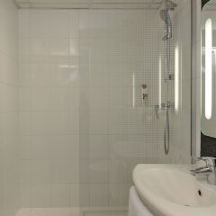 Отель ibis Paris Vaugirard Porte de Versaille ванная фото 2