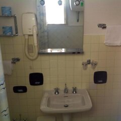 Hotel Katia Ортона ванная