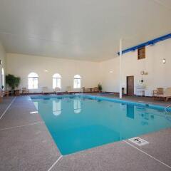 Отель Best Western Buffalo Ridge Inn бассейн фото 3