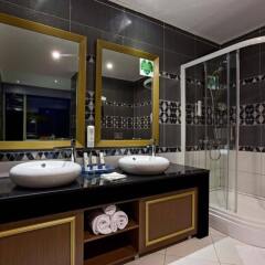 Отель Maritim Pine Beach Resort Belek - All Inclusive Белек ванная