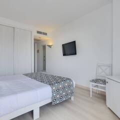 Отель Cala Millor Garden, Adults Only комната для гостей фото 4
