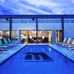 Отель Aloft Tulsa Downtown США, Талса - отзывы, цены и фото номеров - забронировать отель Aloft Tulsa Downtown онлайн бассейн
