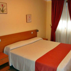 Отель HC Apartamentos Испания, Ла-Корунья - отзывы, цены и фото номеров - забронировать отель HC Apartamentos онлайн комната для гостей фото 4