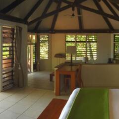 Отель Yasawa Island Resort & Spa интерьер отеля