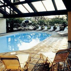 Отель Continent Inn Колумбус бассейн
