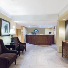 Отель Days Inn Neptune Beach интерьер отеля