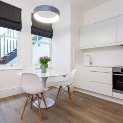 Апартаменты Contemporary Studio in Swiss Cottage в номере