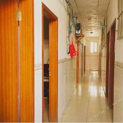 Dongfang Hostel интерьер отеля