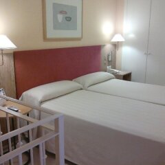 NH Jardines Del Turia Hotel комната для гостей