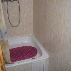 Гостиница Palmira Hostel Backpackers Украина, Каменец-Подольский - отзывы, цены и фото номеров - забронировать гостиницу Palmira Hostel Backpackers онлайн ванная фото 2