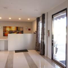 Отель Ramada by Wyndham Culver City интерьер отеля