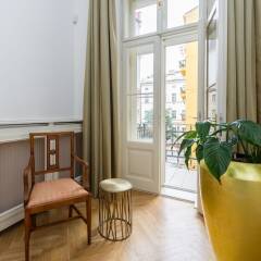 Апартаменты EMPIRENT Grand Central Apartments балкон