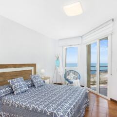 Отель Santa Susanna Skyline Apartment Испания, Санта-Сусанна - отзывы, цены и фото номеров - забронировать отель Santa Susanna Skyline Apartment онлайн комната для гостей фото 5