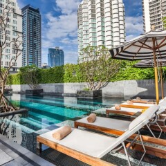 Mövenpick Hotel Sukhumvit 15 Bangkok бассейн фото 3
