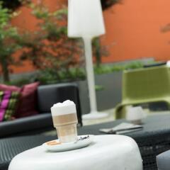 Отель Adina Apartment Hotel Berlin Hackescher Markt Германия, Берлин - 2 отзыва об отеле, цены и фото номеров - забронировать отель Adina Apartment Hotel Berlin Hackescher Markt онлайн фото 2