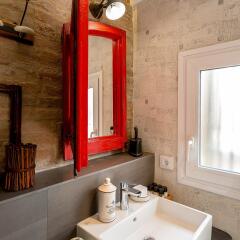 Отель 1 Br Penthouse Vintage Suites With Terrace - Hoa 42149 ванная фото 2