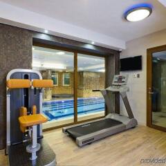 Grape Hotel фитнесс-зал