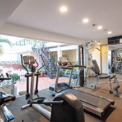 Palace Hotel Saigon фитнесс-зал
