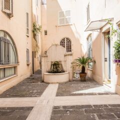 Апартаменты Elegant Apartment Behind The Colosseum Рим фото 2