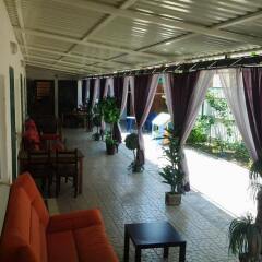 Гостиница Guest House Kalinina Street 133 в Ейске отзывы, цены и фото номеров - забронировать гостиницу Guest House Kalinina Street 133 онлайн Ейск интерьер отеля фото 2