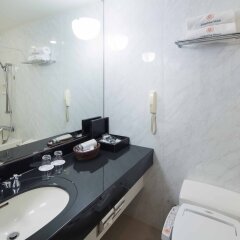 Отель Celestine Hotel Япония, Токио - 1 отзыв об отеле, цены и фото номеров - забронировать отель Celestine Hotel онлайн ванная фото 2