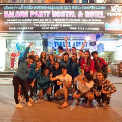 Отель Halong Party Hostel Вьетнам, Халонг - отзывы, цены и фото номеров - забронировать отель Halong Party Hostel онлайн