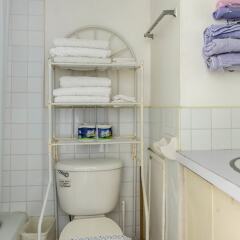 Отель Blue Lagoon Beach Studio At Montego Club Resort Ямайка, Монтего-Бей - отзывы, цены и фото номеров - забронировать отель Blue Lagoon Beach Studio At Montego Club Resort онлайн ванная