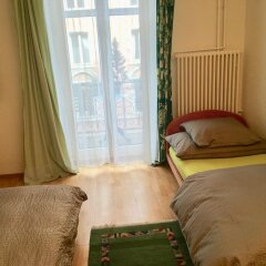 Отель Dakini's Bed & Breakfast Цюрих комната для гостей