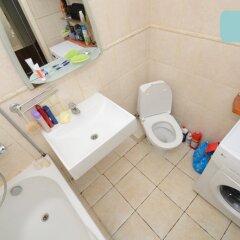 Гостиница Hostel Kiev-Art Украина, Киев - 6 отзывов об отеле, цены и фото номеров - забронировать гостиницу Hostel Kiev-Art онлайн ванная