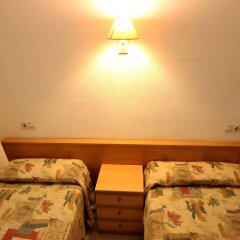Отель Apartamentos Zodiac Испания, Льорет-де-Мар - отзывы, цены и фото номеров - забронировать отель Apartamentos Zodiac онлайн комната для гостей фото 6