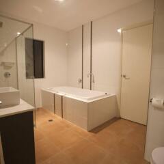The Golfer's Lodge in Pelican Waters, Australia from 158$, photos, reviews - zenhotels.com bathroom