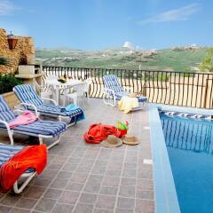 Отель Bellavista Farmhouses Gozo Мальта, Шаара - отзывы, цены и фото номеров - забронировать отель Bellavista Farmhouses Gozo онлайн бассейн фото 2