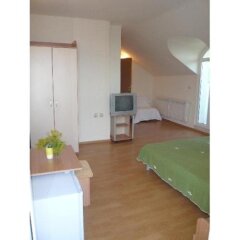 Отель Guest House Kiwi Болгария, Генерал-Кантраджиево - отзывы, цены и фото номеров - забронировать отель Guest House Kiwi онлайн комната для гостей фото 3